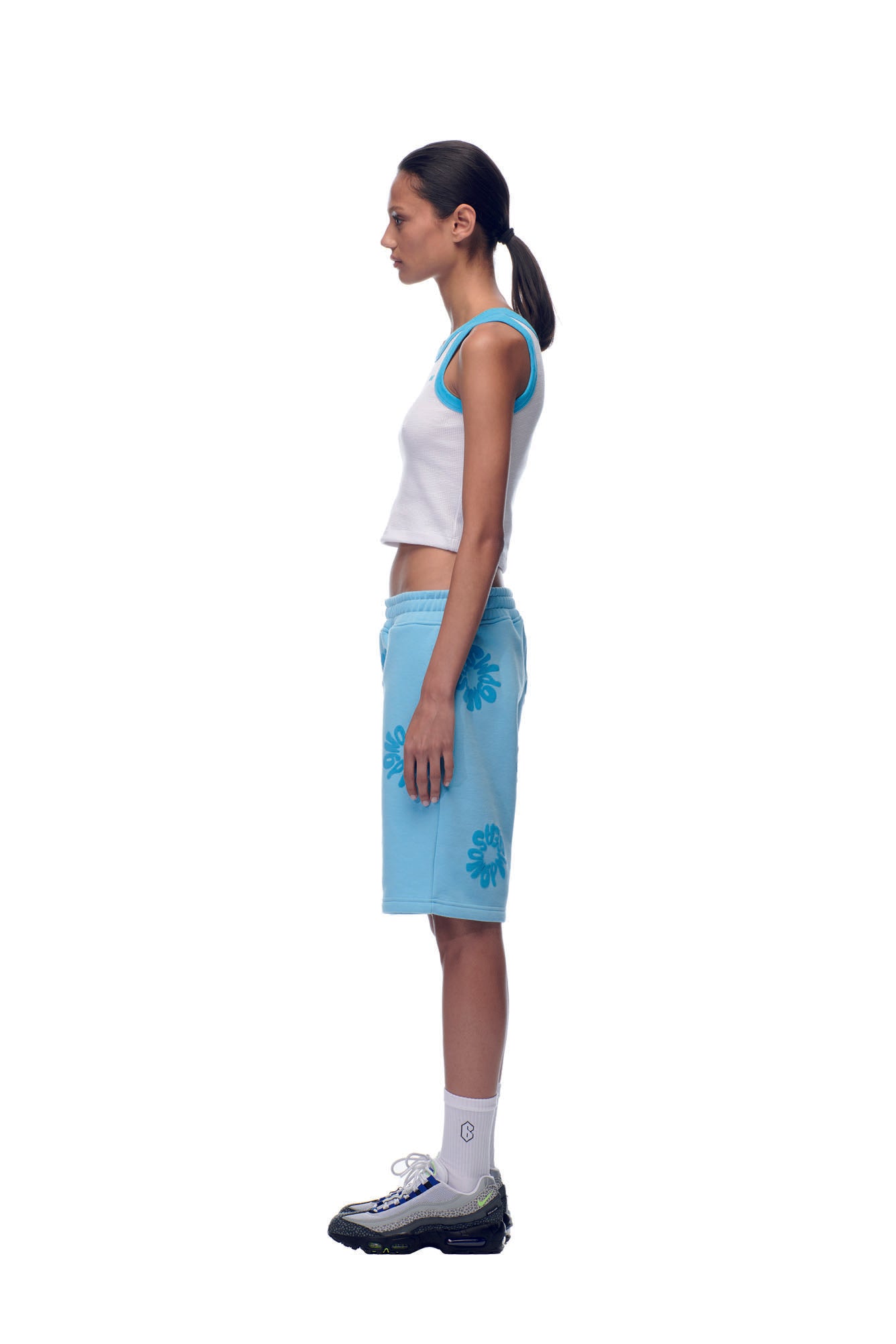 FLOWER SHORTS BABY BLUE