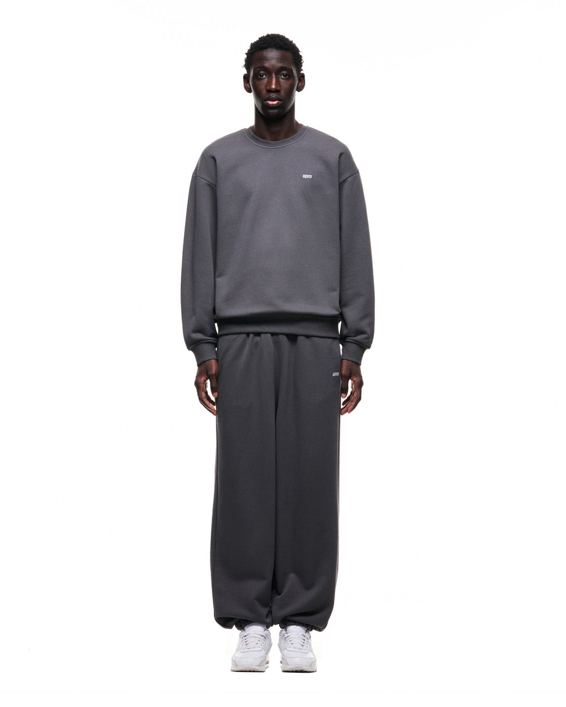 6PM+ CREWNECK '26 ANTHRACITE