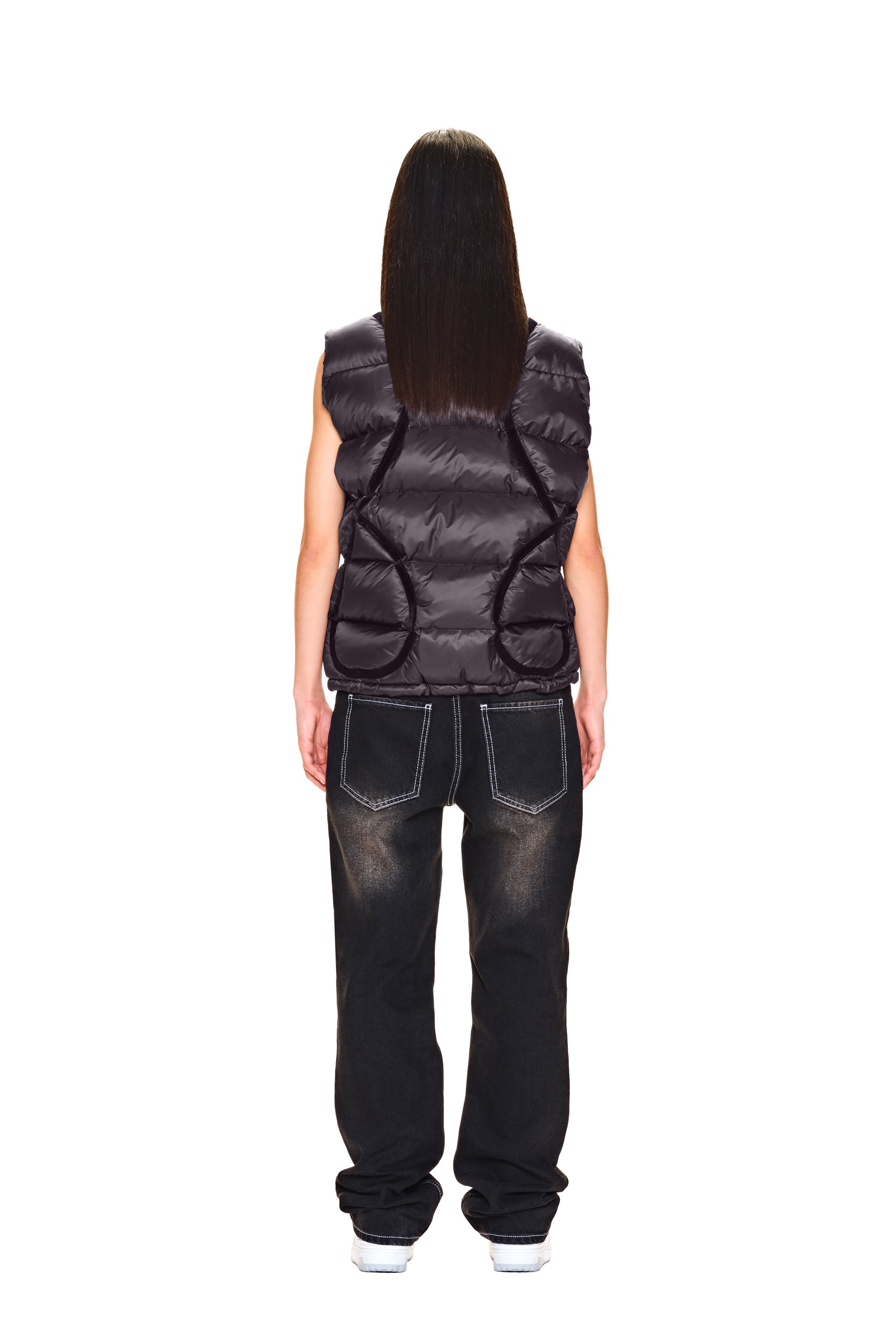 LABEL VEST BLACK